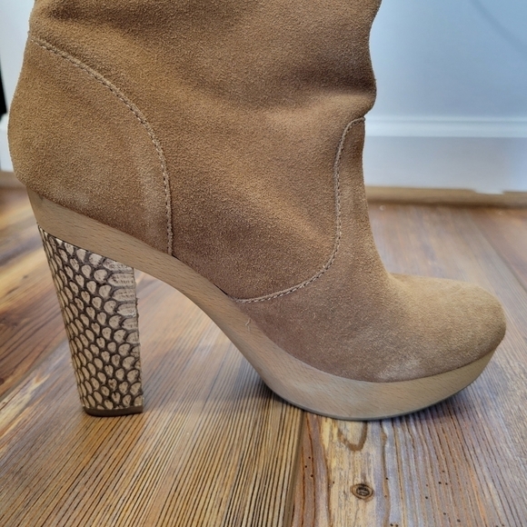 Rebecca Taylor Audra Suede Ankle Boot size 7 - Picture 5 of 9